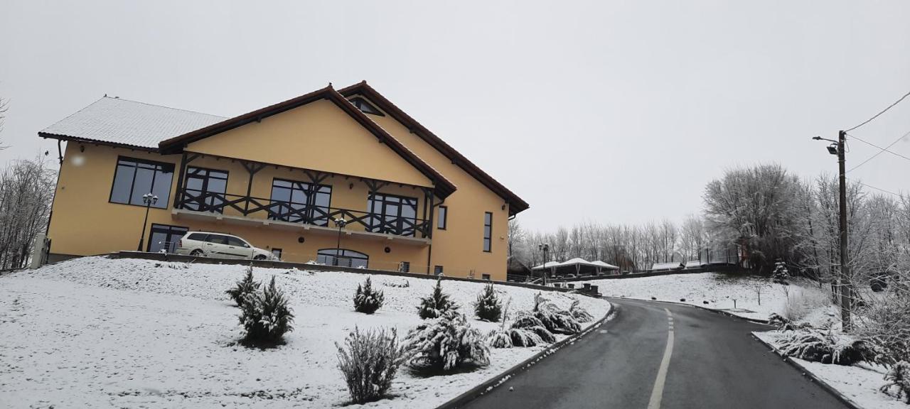 Pensiunea Emris Spatac Exterior foto